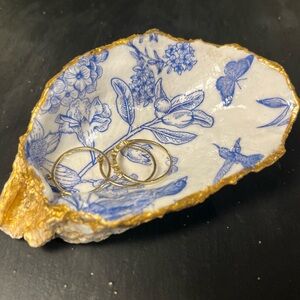 Blue and Gold Decorative Oyster Shell jewelry Dish in coastal design